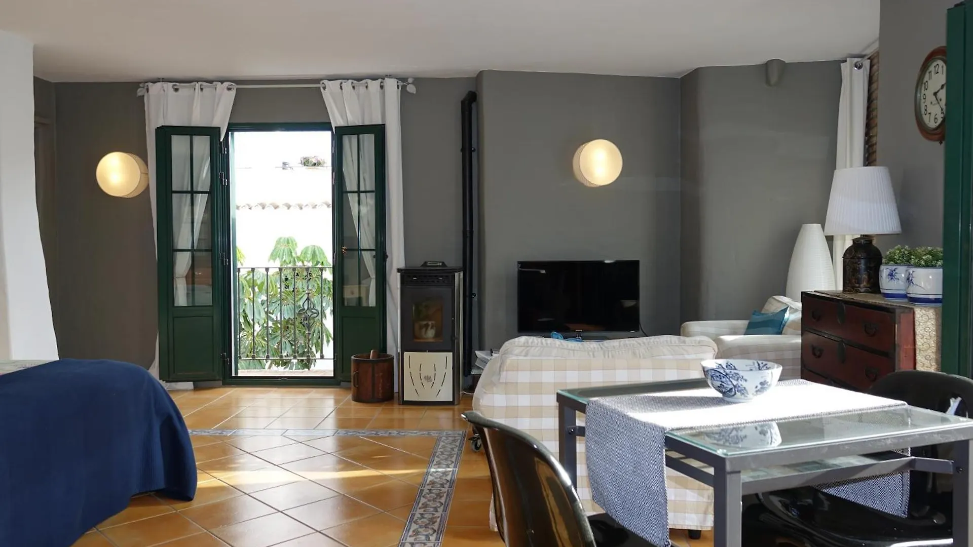 Competa Suites